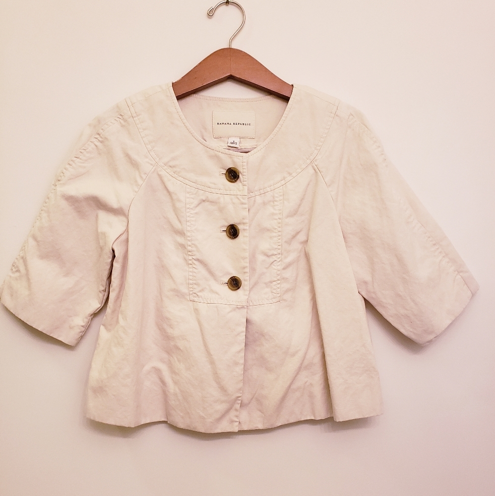Women's cream blazer 3/4 sleeves